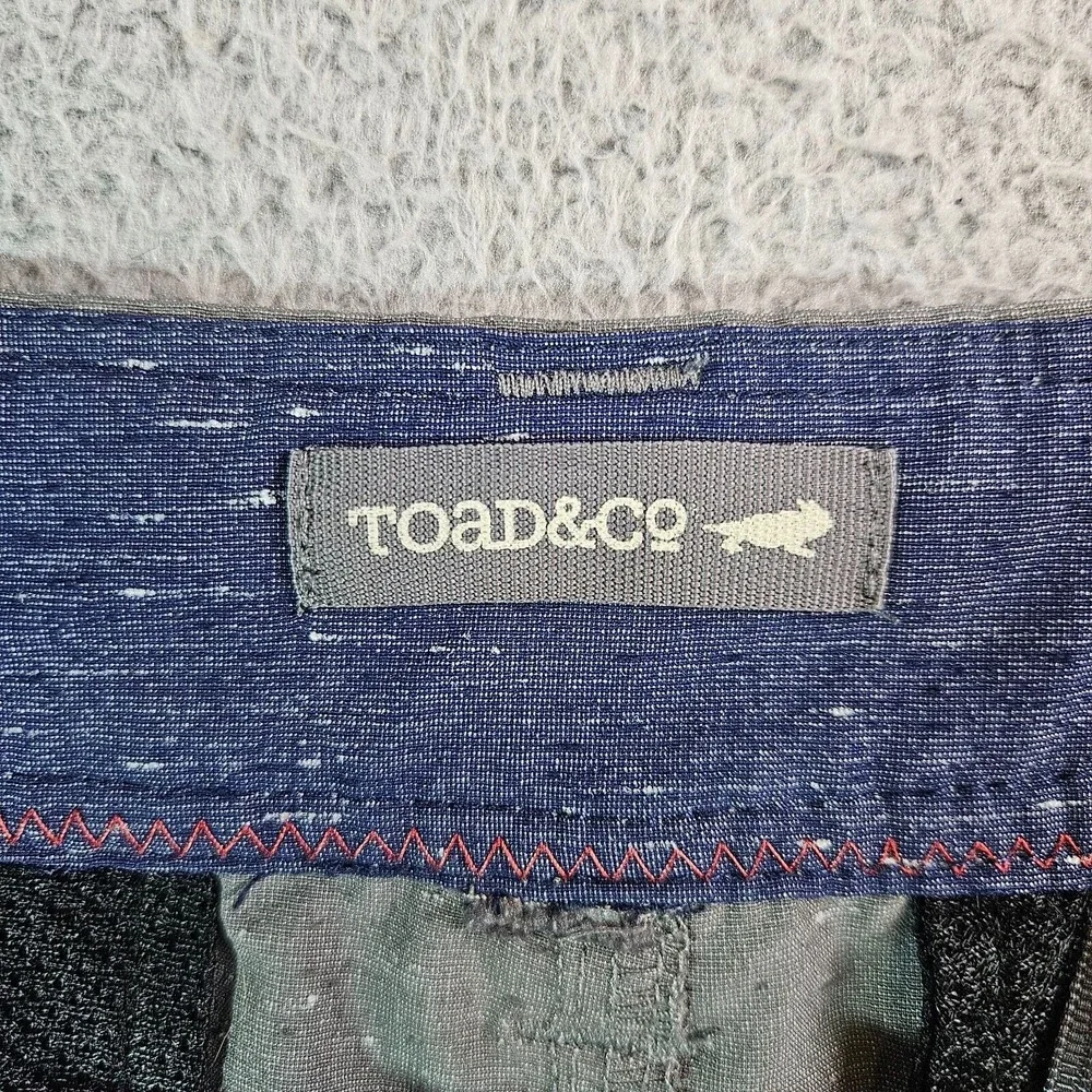 Toad & Co Shorts Men 32 x 10 Flat Front Textured Gray‎
